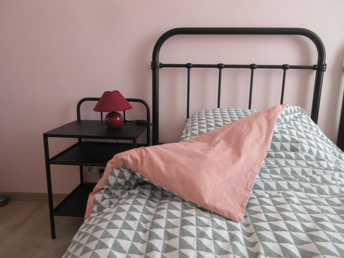 B&B Les Iris Брюксел Екстериор снимка